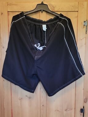 Women's 26W Black Swim Shorts with White Stitching & Pocket